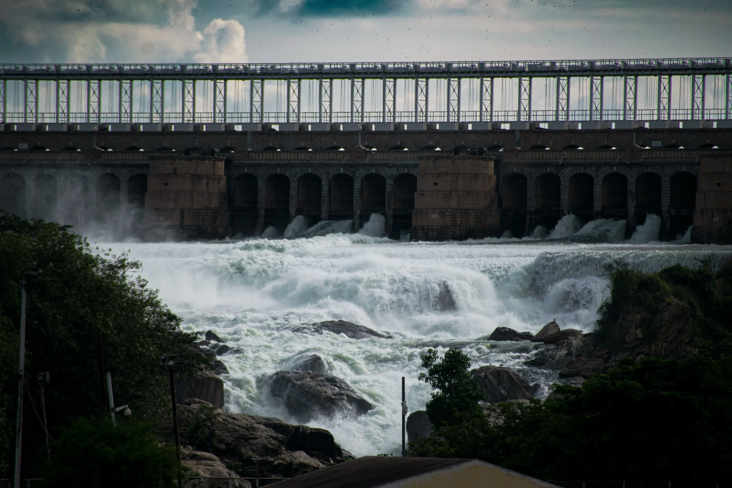 An image of a dam in the world